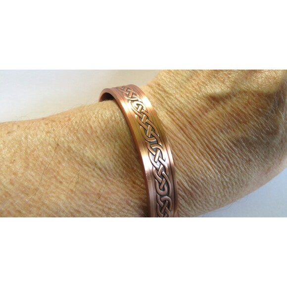 Celtic Knot Magnetized Natural Copper Bracelet NWOT  Health item Holistic - Picture 8 of 13